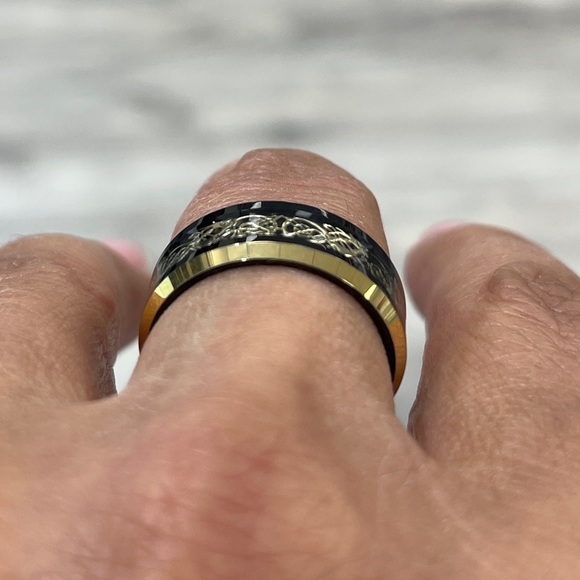 8mm Tungsten Ring black and yellow gold plated Celtic cut out design beveled - Picture 7 of 11